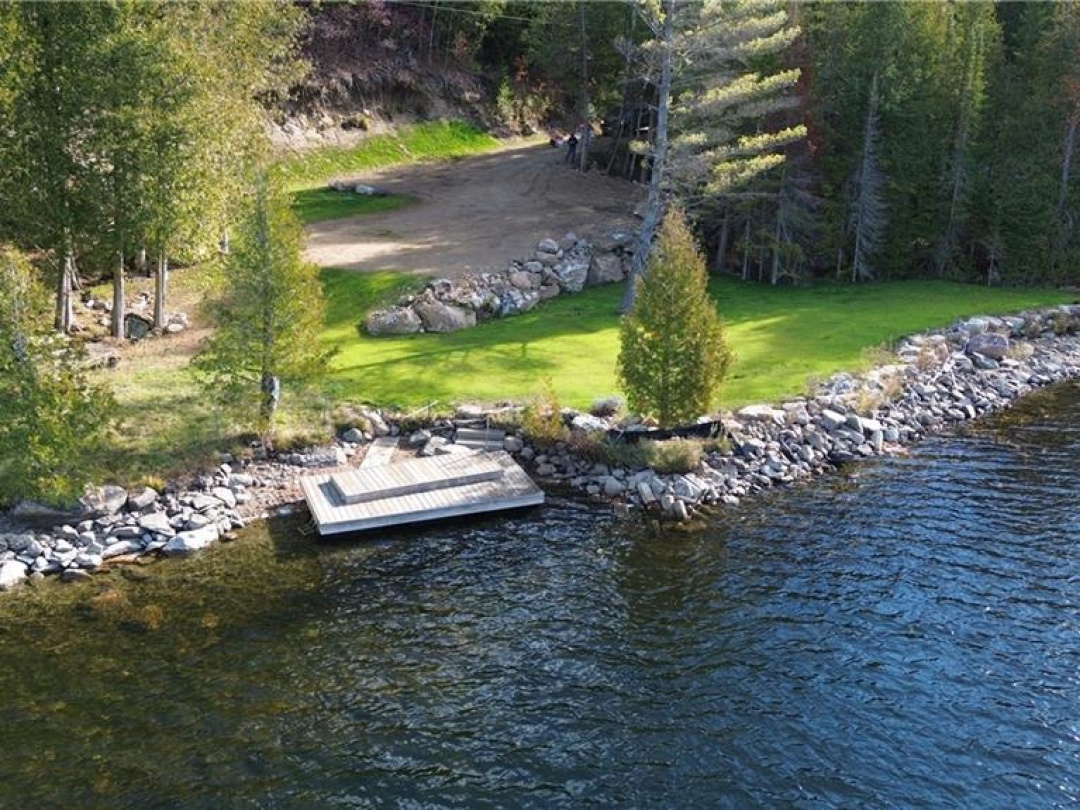 1137 Tumbledown Rock Road, Salerno Lake