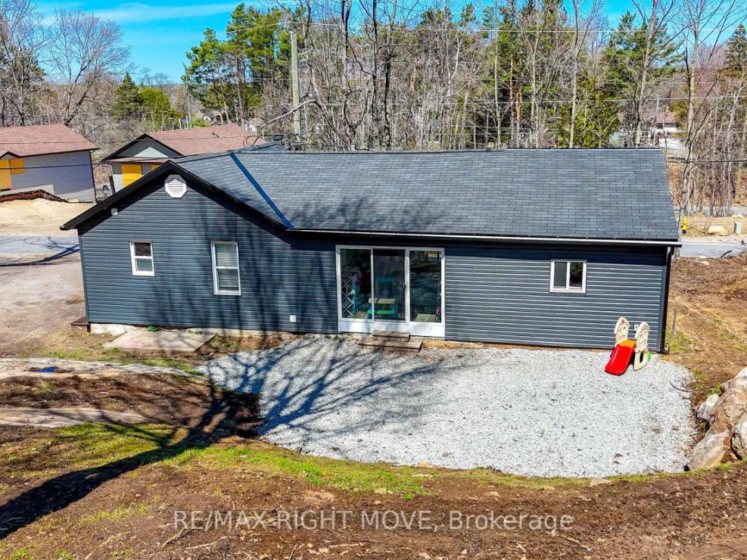 203 MUSQUASH ROAD, Gravenhurst (Muskoka (S))