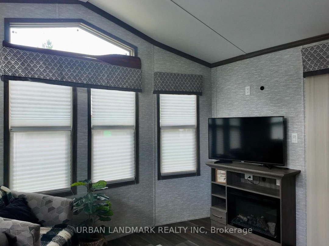 2612 VICTORIA ROAD, Duck Lake