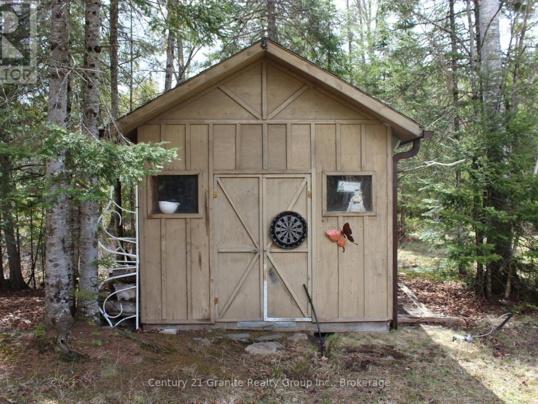 1037 ANDEK TRAIL, Salerno Lake