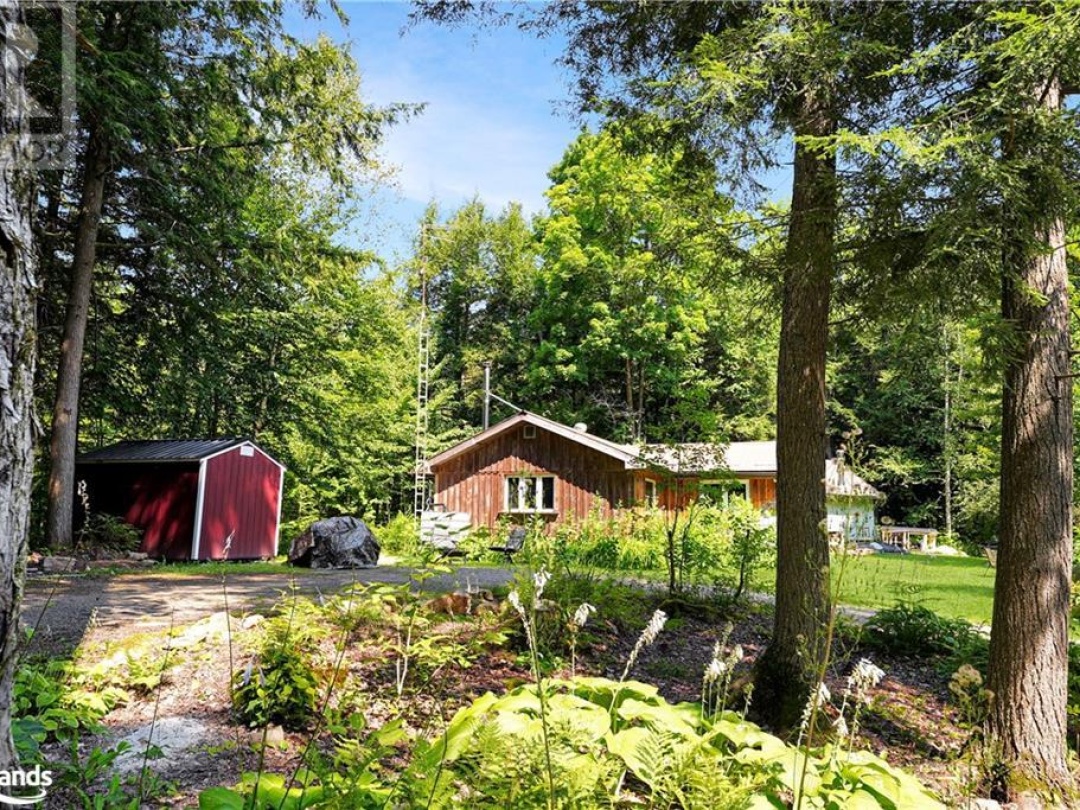 1842 Buckslide Road, Algonquin Highlands