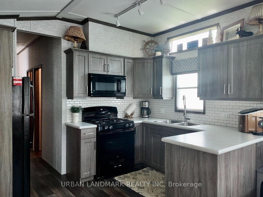2612 VICTORIA ROAD, Duck Lake