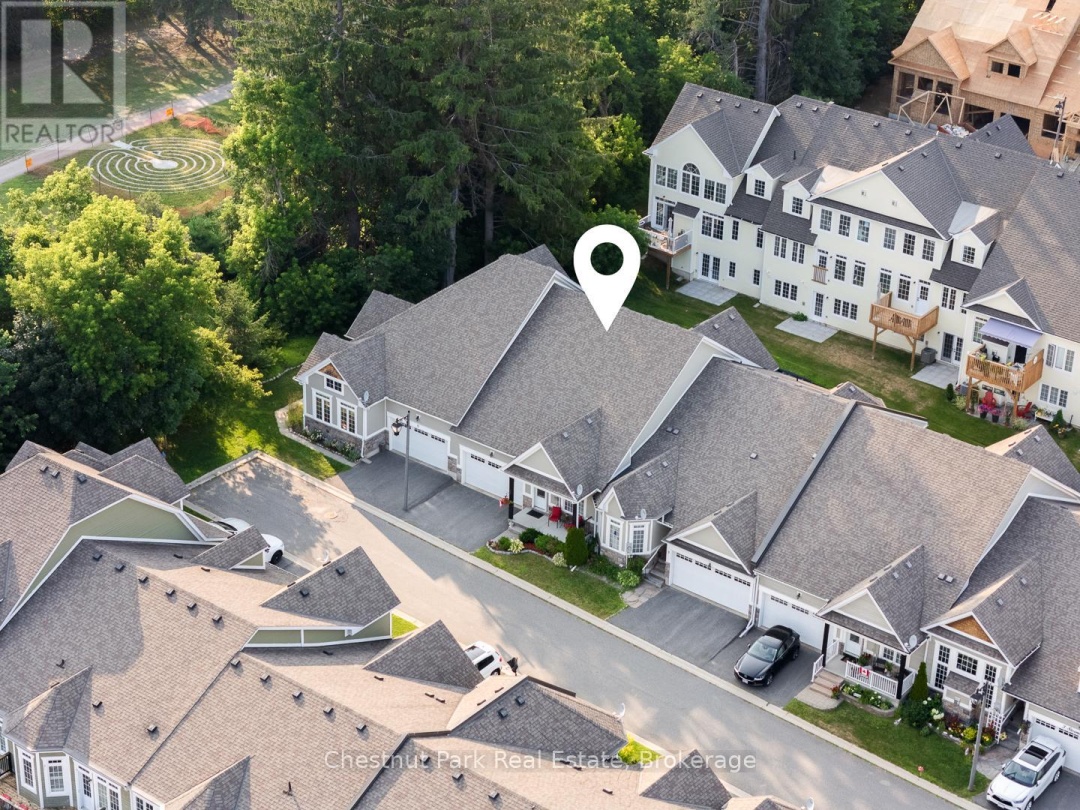 9 STORMONT COURT, Muskoka River