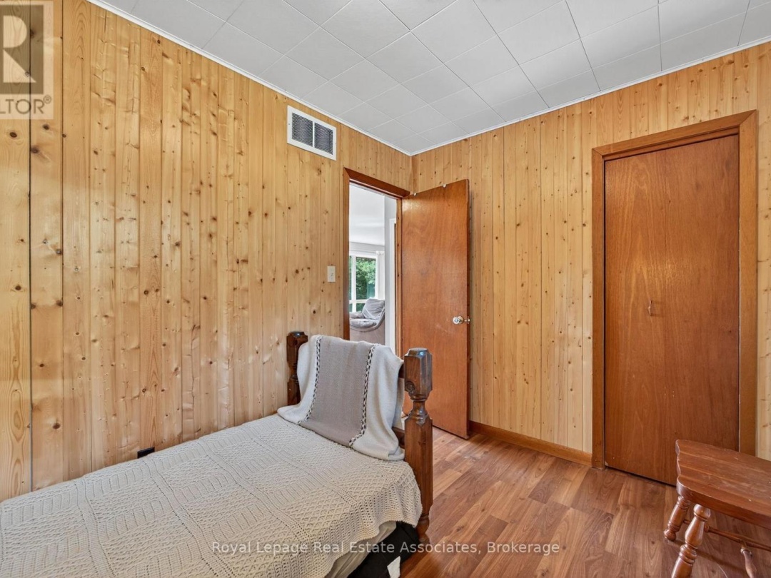 389 FALCON ROAD, Lake Vernon