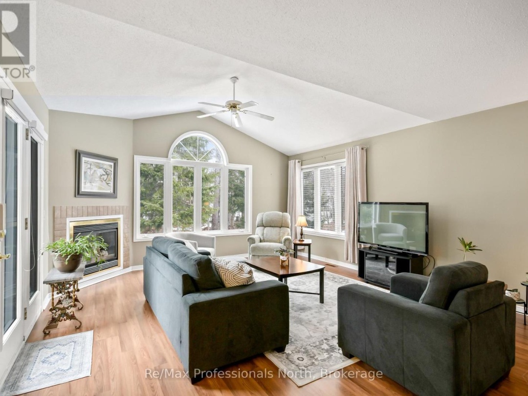 102 PINERIDGE GATE, Gravenhurst (Muskoka (S))