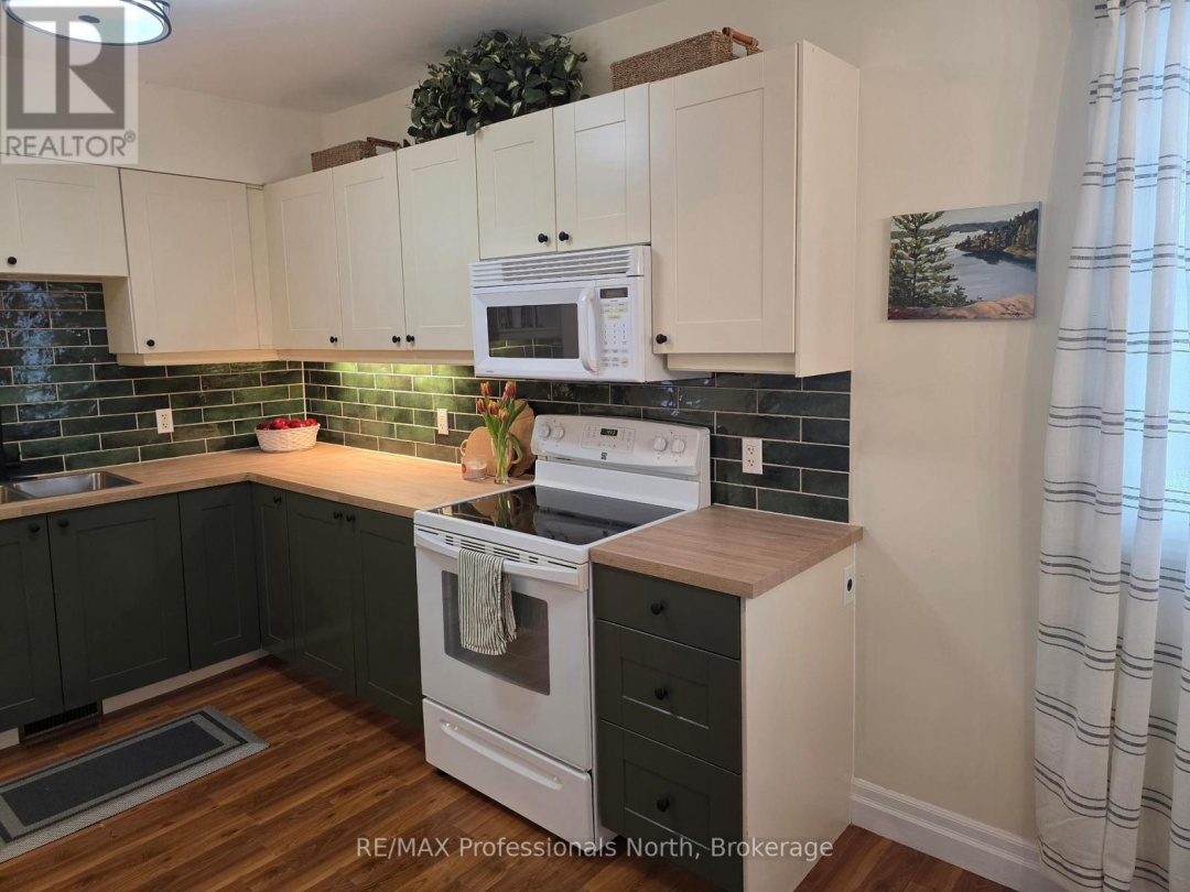 26 KITCHEN ROAD S, Huntsville (Chaffey)