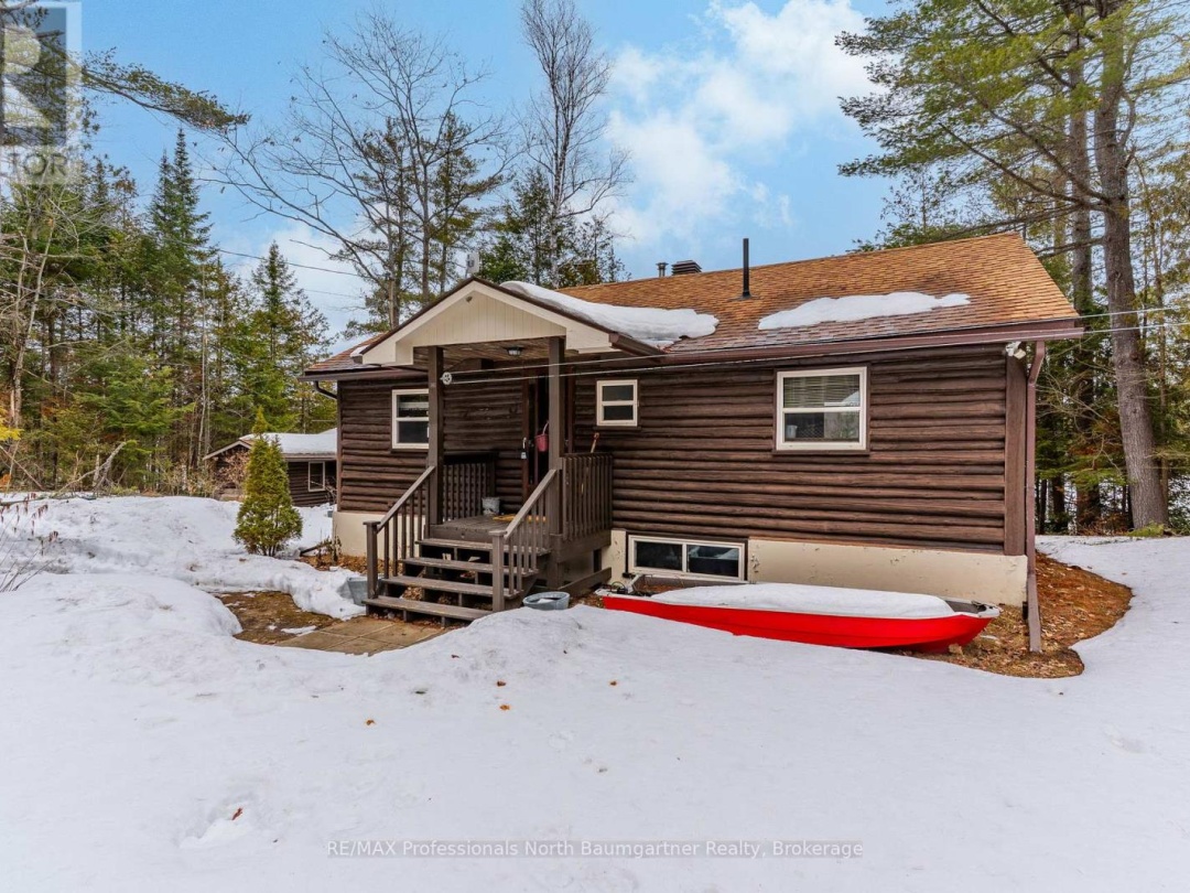 1012 COULSON LANE, Gooderham Lake