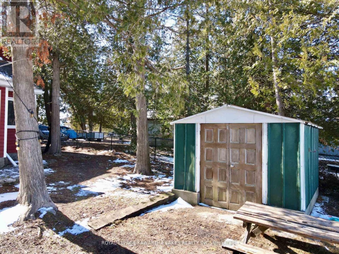 1136 SYLVAN GLEN DRIVE, Dalrymple-South Lake