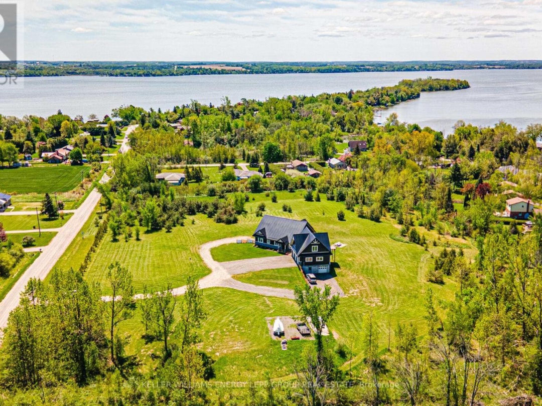 44 Ball Point Road, Kawartha Lakes (Mariposa)