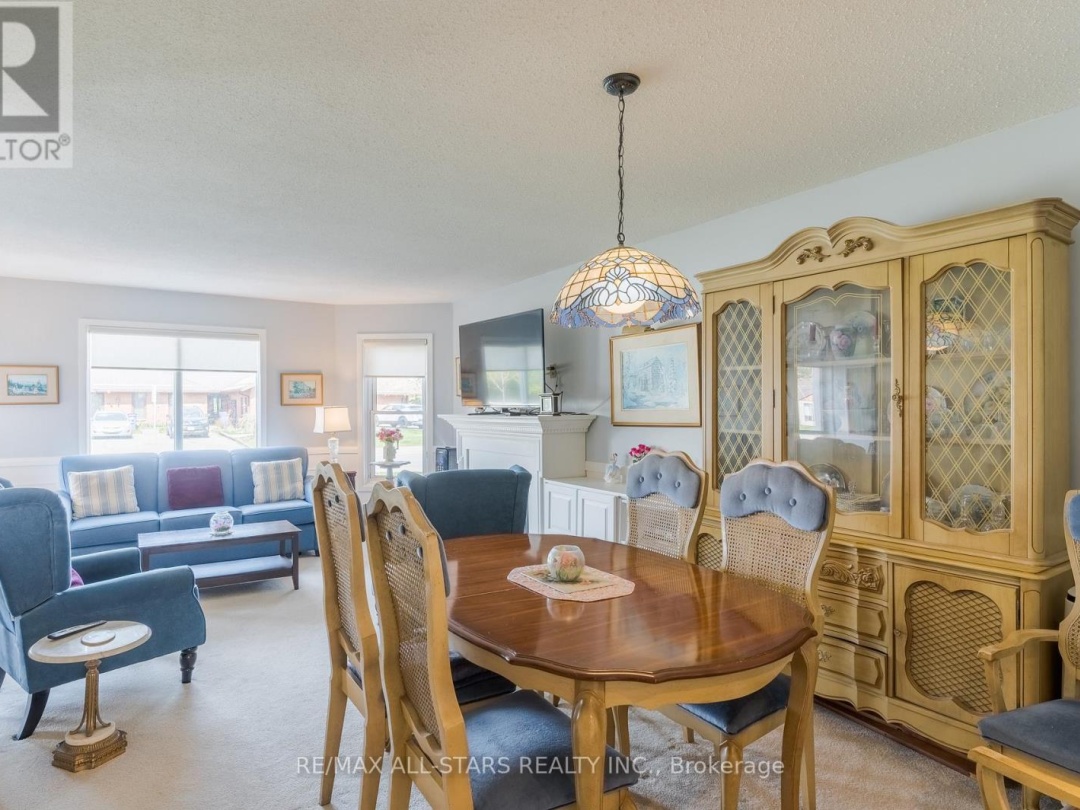 53 HELEN STREET, Kawartha Lakes (Bobcaygeon)