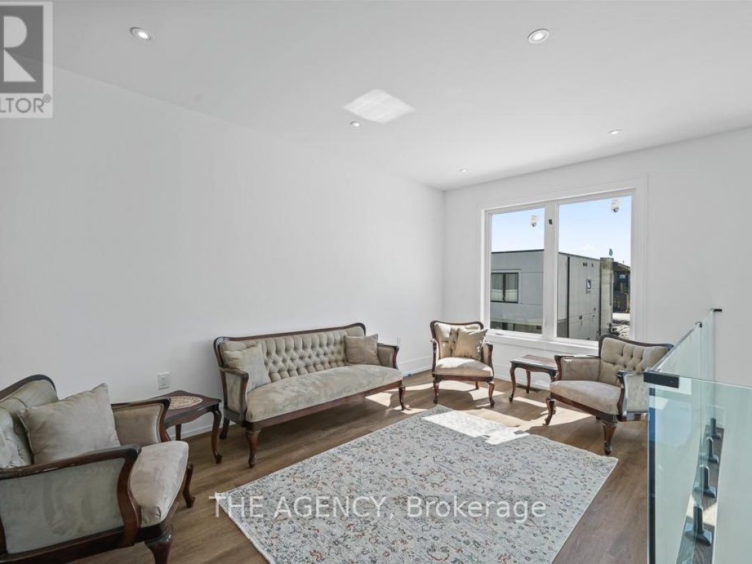 3714 QUAYSIDE DRIVE, Severn (West Shore)