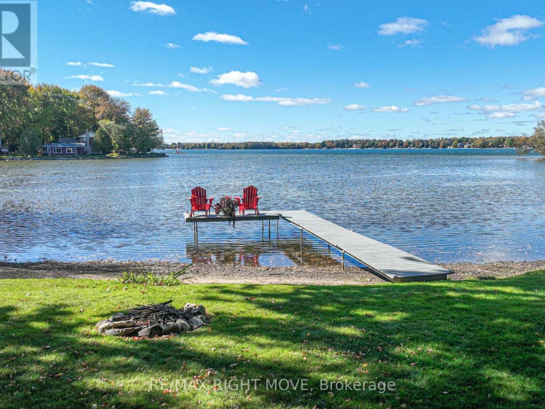 4350 Plum Point Road, Simcoe Lake