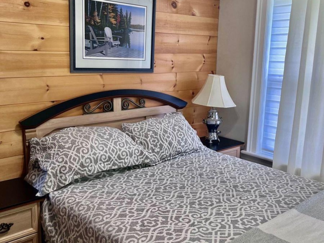 31 BLUE BAY LANE, Cameron Lake