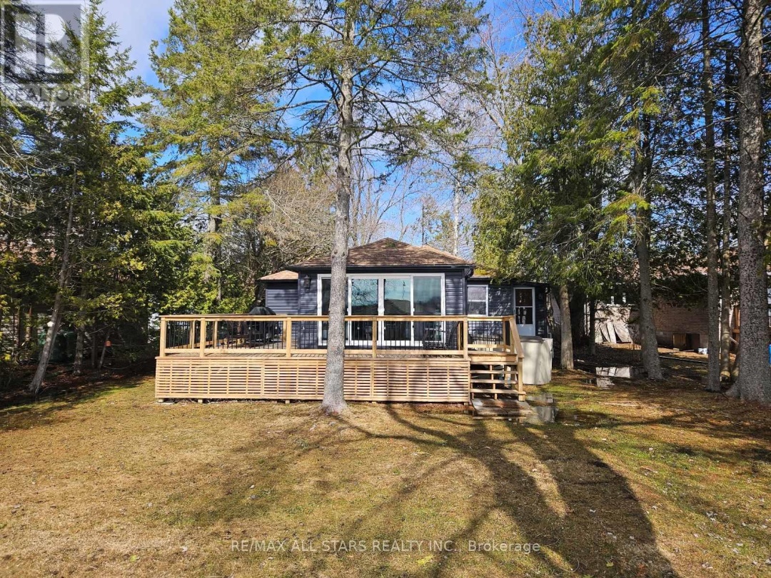 112 STURGEON GLEN ROAD, Sturgeon Lake