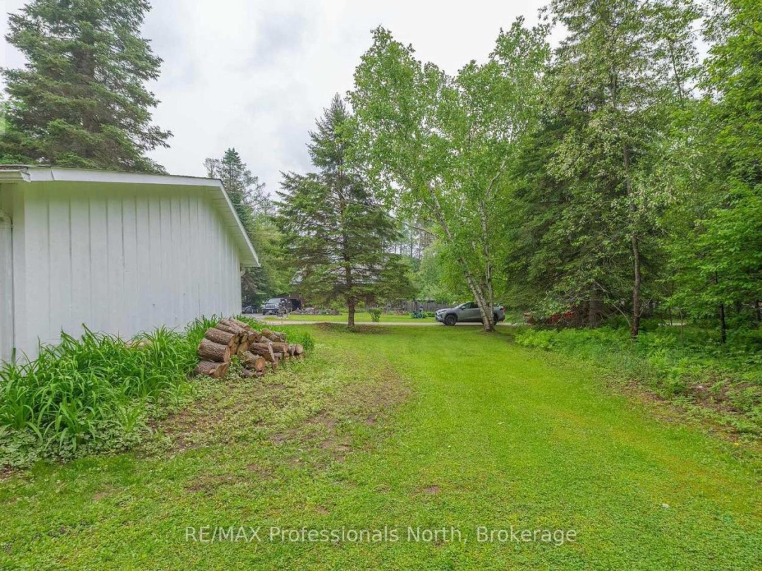 7 STOUFFER STREET, Minden Hills (Minden)