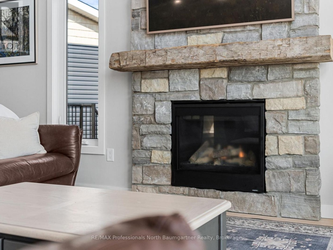 4318 GLAMORGAN ROAD, Haas Lake