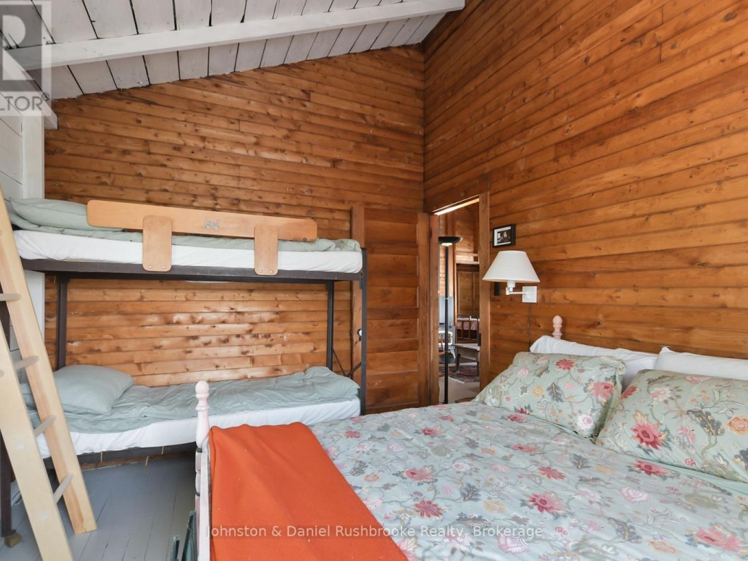 1000 REGATTA ISLAND W, 