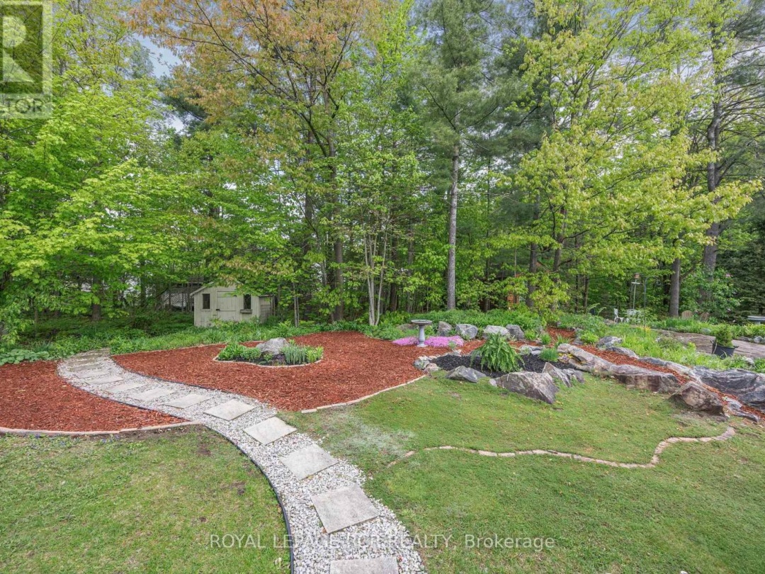 150 HEDGEWOOD LANE, 