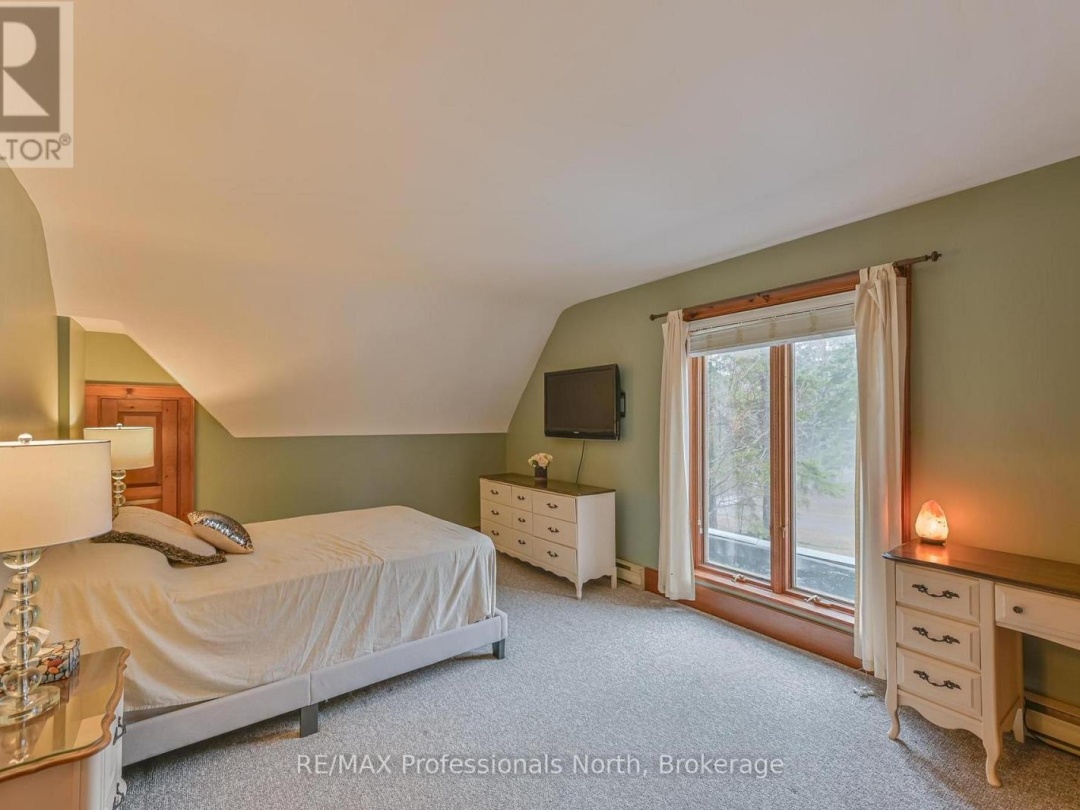 2481 NORTH SHORE ROAD, Algonquin Highlands (Stanhope)