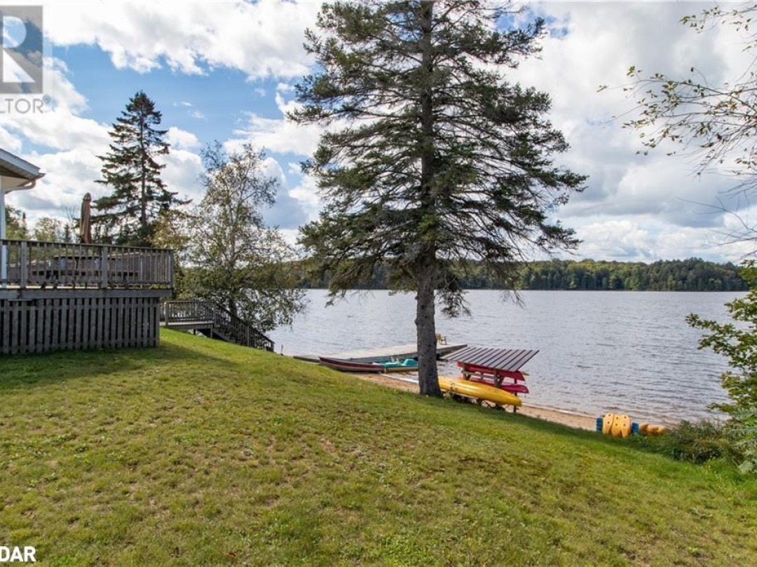 106 Johnston Road, Old Man Lake