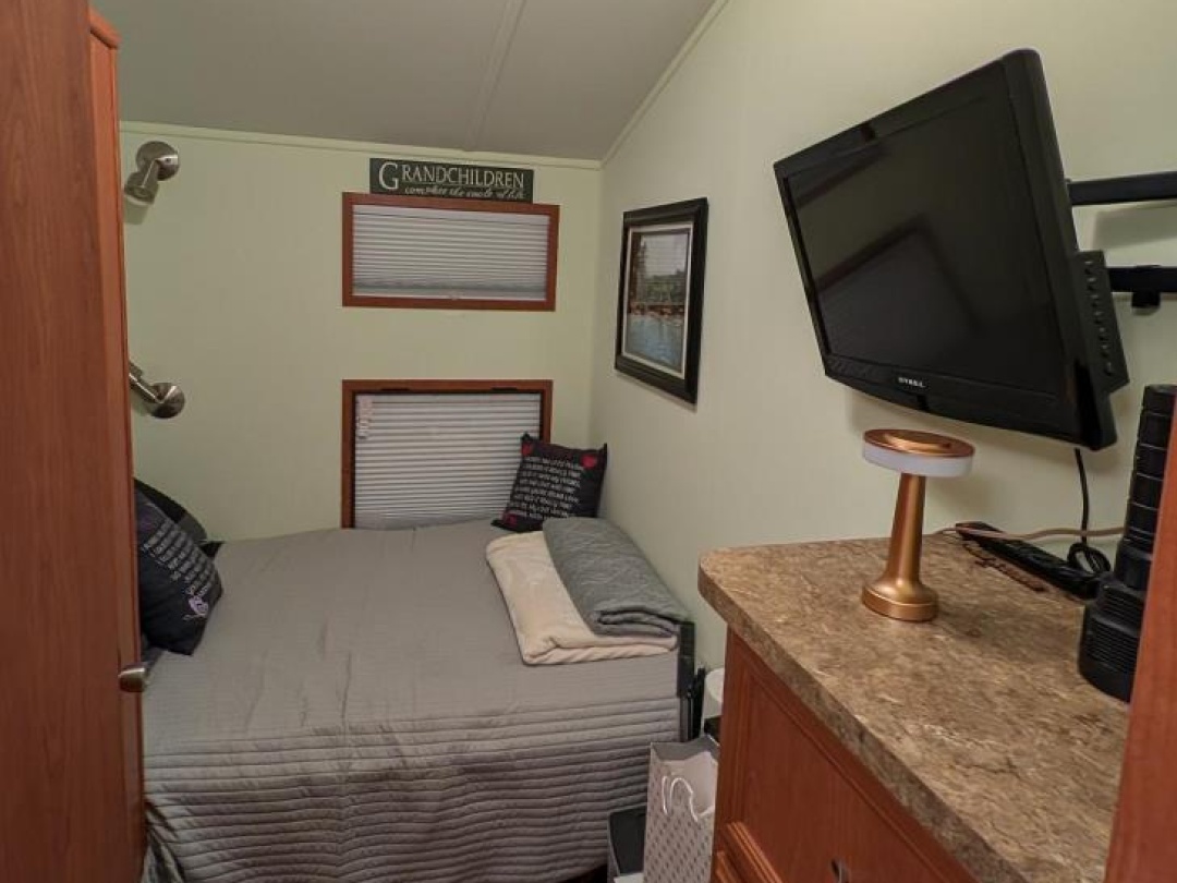1082 SHAMROCK MARINA ROAD, Severn River
