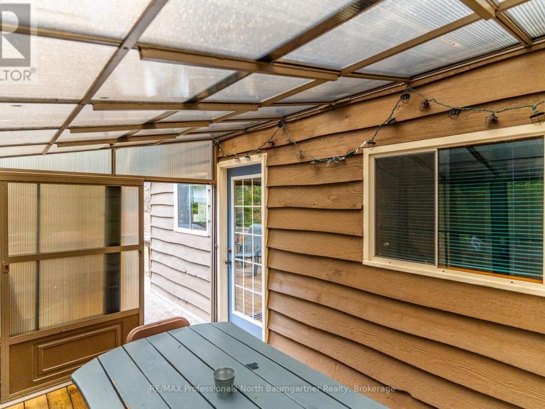 2041 GLAMOR LAKE ROAD, Highlands East (Monmouth)
