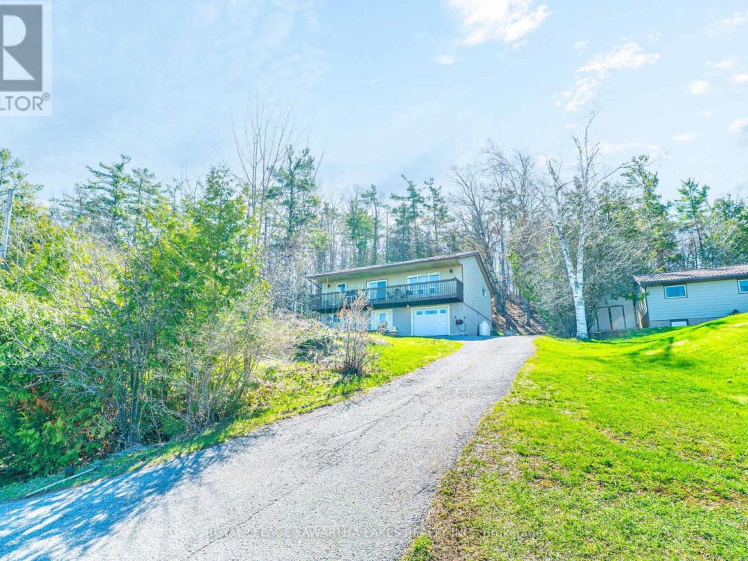 805 CEDAR GLEN ROAD, Sturgeon Lake