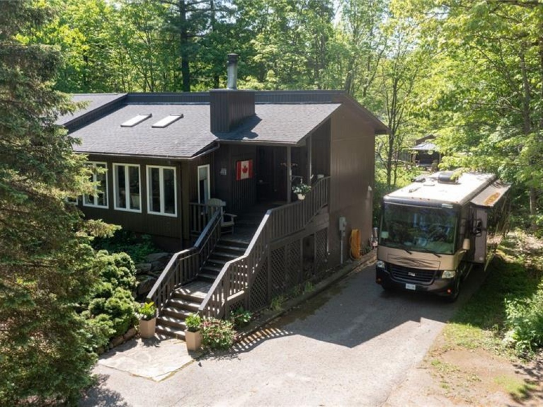 2517 Honey Harbour Road, Honey Harbour