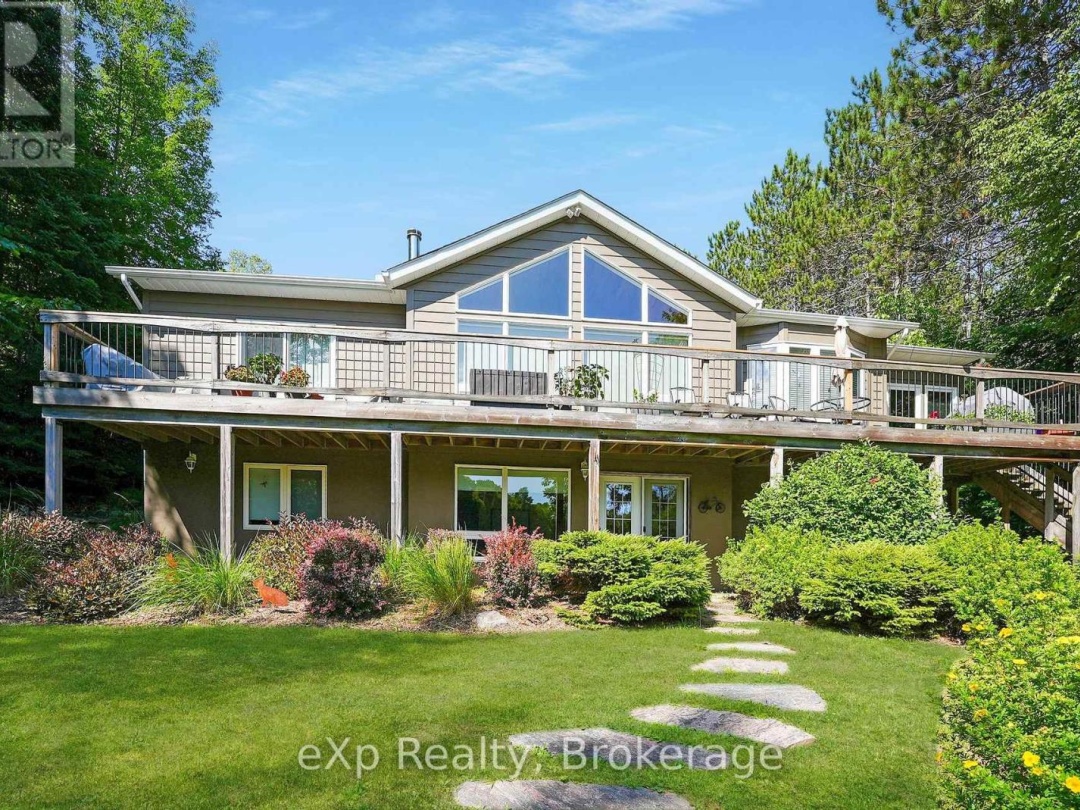 2978 KASHAGAWIGAMOG LAKE ROAD, 