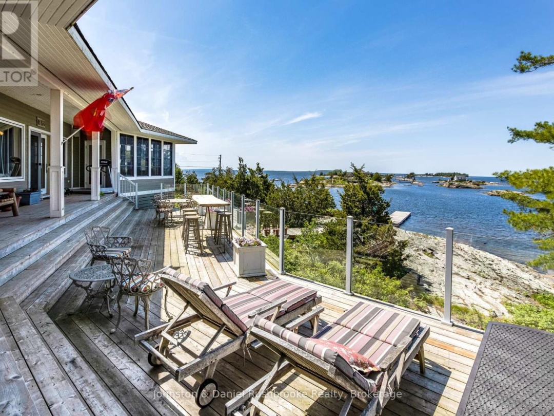 2 ISLAND 1210, Georgian Bay