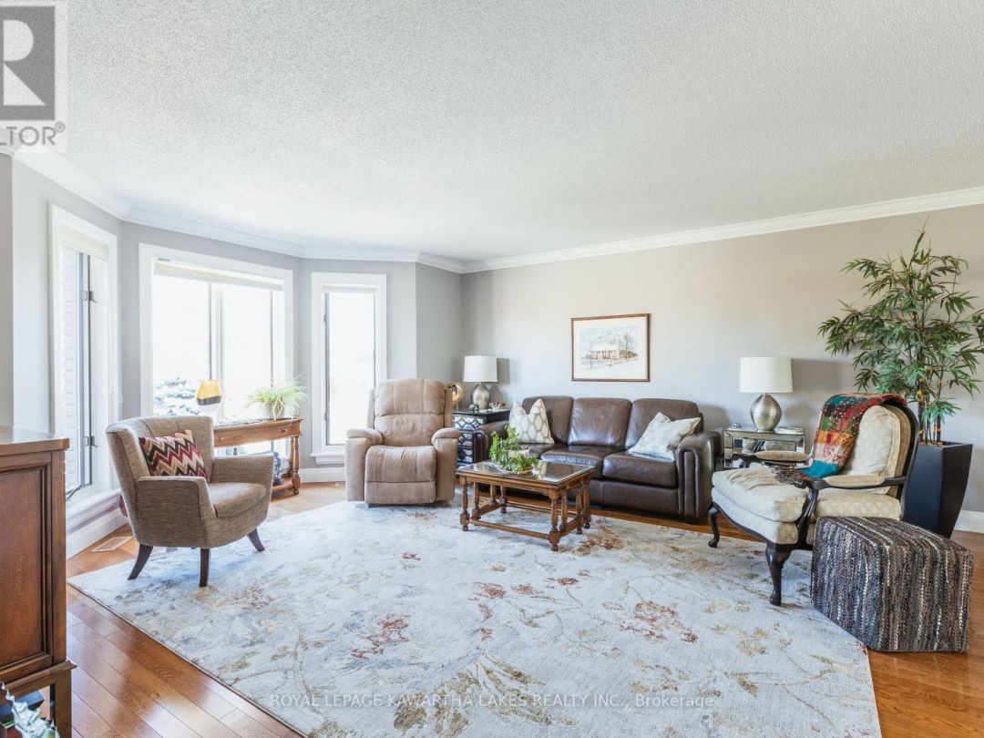 83 NAVIGATORS TRAIL, Kawartha Lakes (Bobcaygeon)