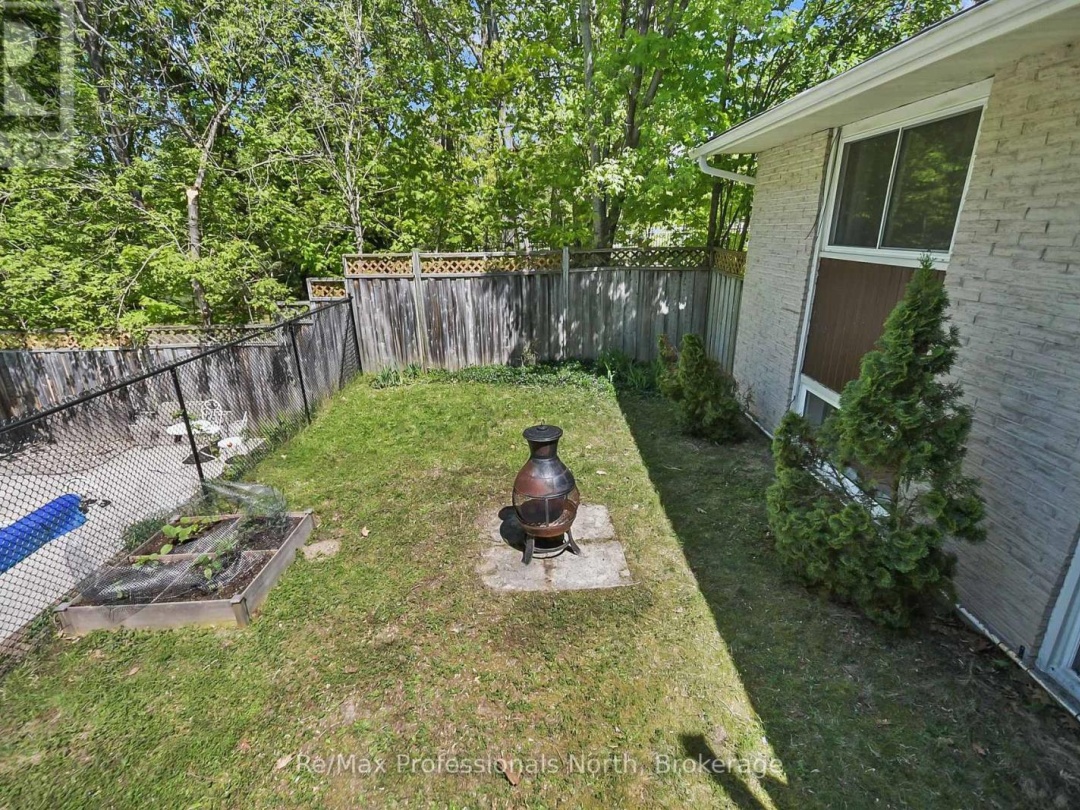 110 FRASER STREET, Gravenhurst (Muskoka (S))