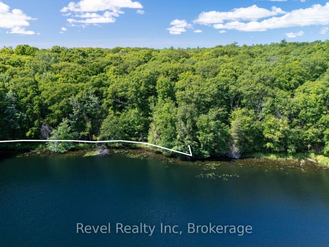 14 ZHAAWASHKWAA MIIKAN ROAD, Clear Lake