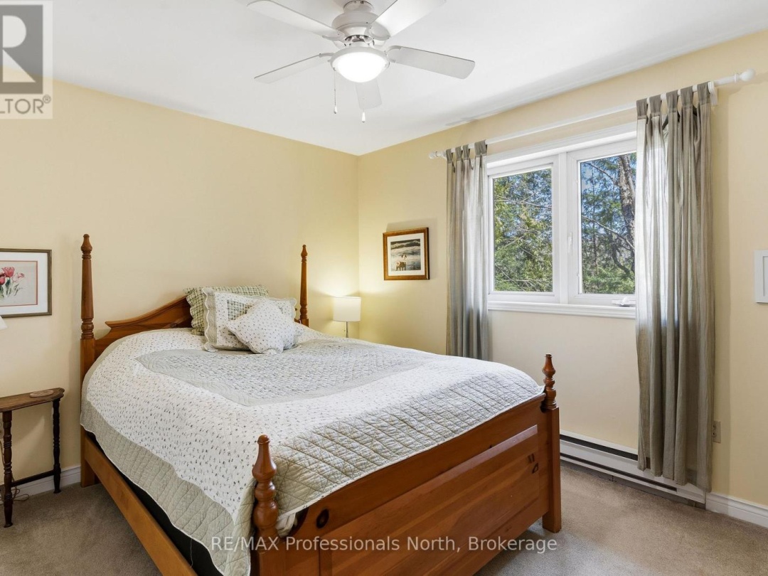 1048 ELK DRIVE, Glen Lake