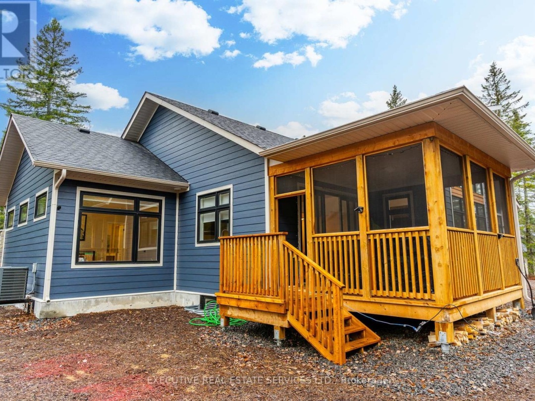 1049 GREENSVIEW DRIVE, Lake of Bays (Franklin)