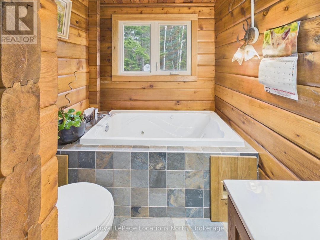 1027 SCOTT LANE, Oxbow Lake