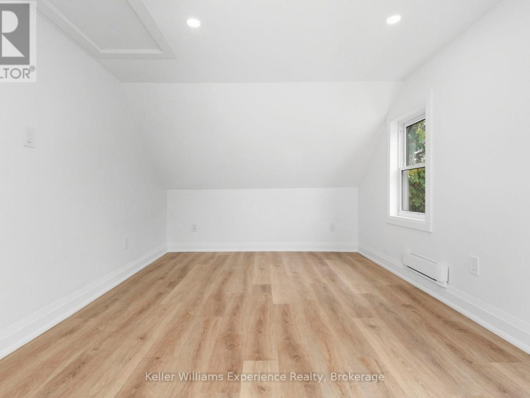 3355 MUSKOKA STREET, Severn (Washago)