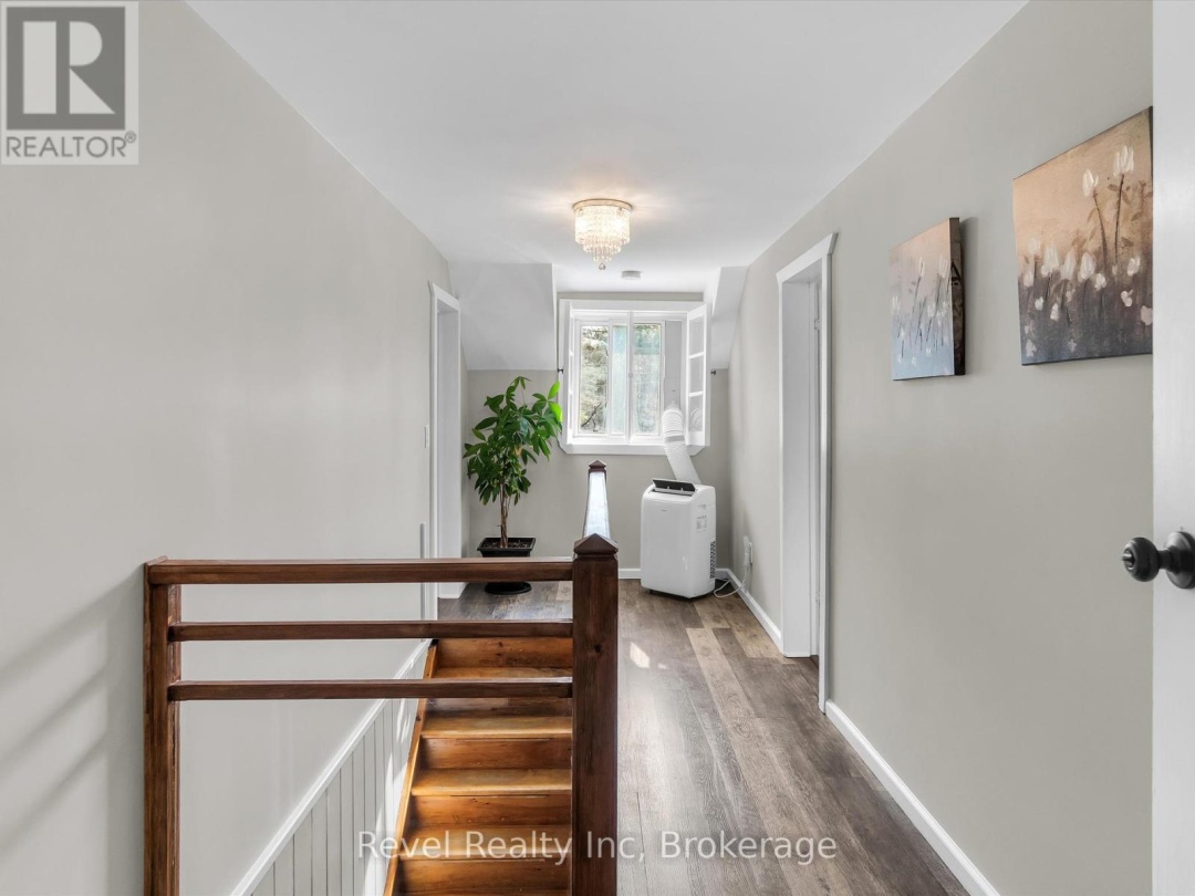 1070 OLD VICTORIA ROAD, 