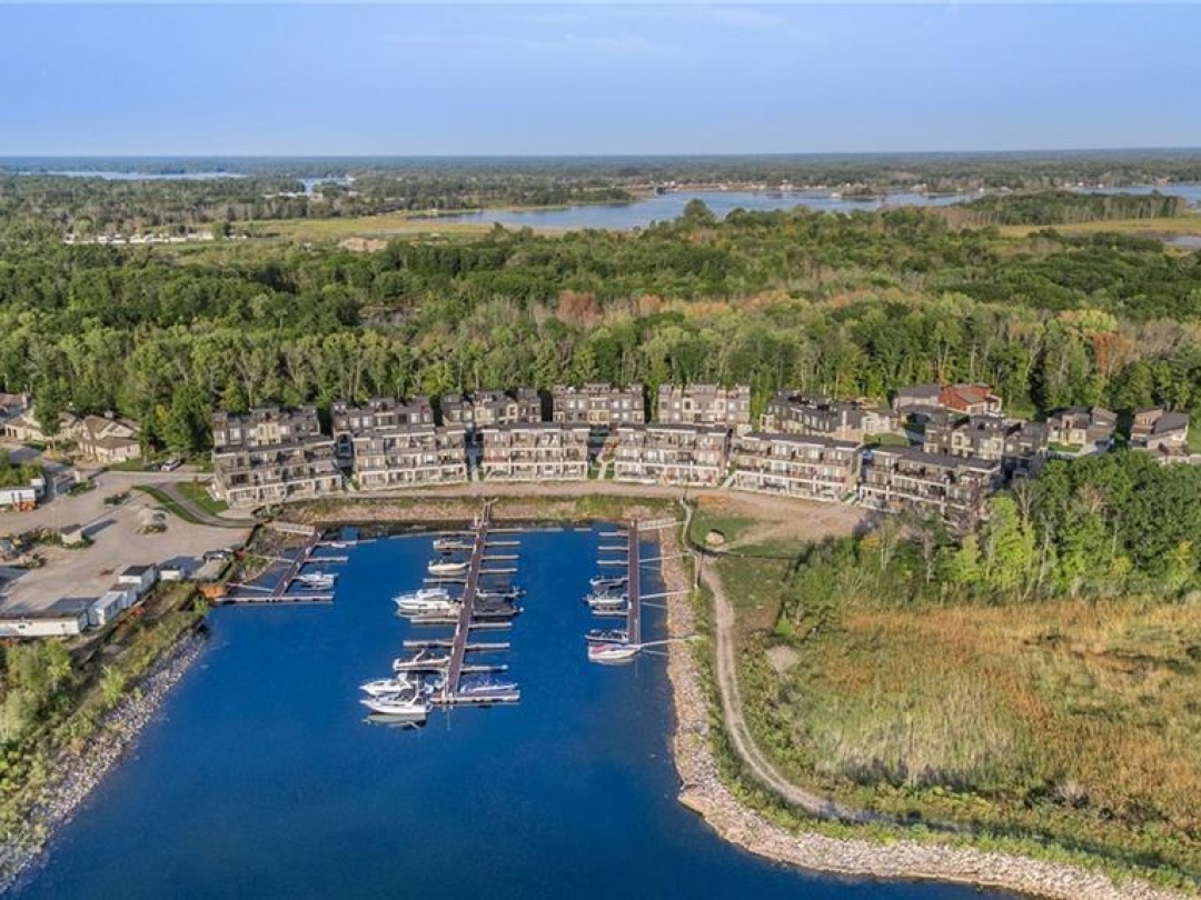 70 Marina Village Drive Unit# 52, Georgian Bay