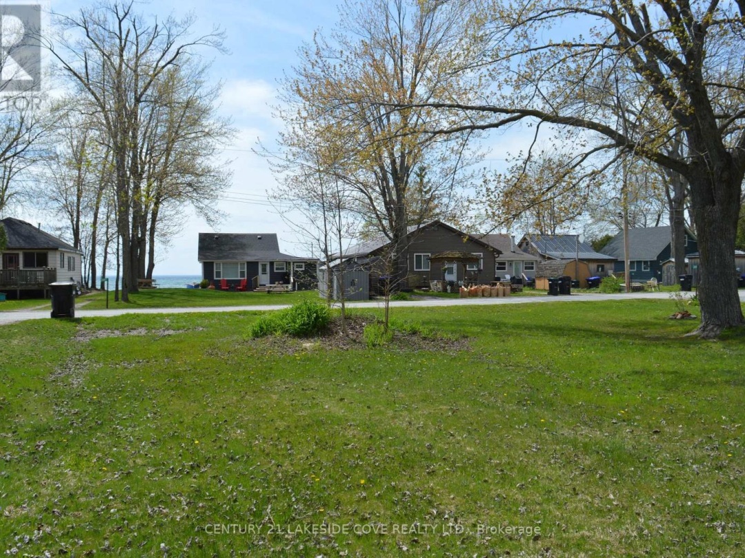 2689 Lakeshore Drive, Ramara (Brechin)