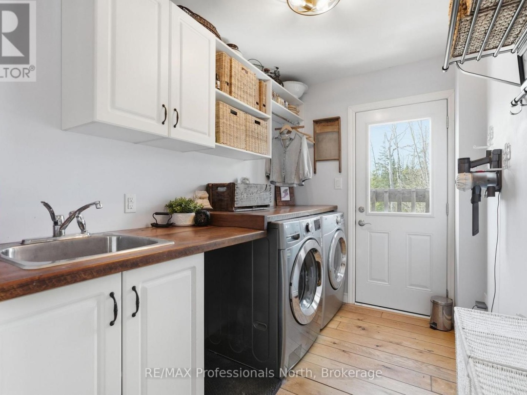 1289 PURBROOK ROAD, Bracebridge (Draper)