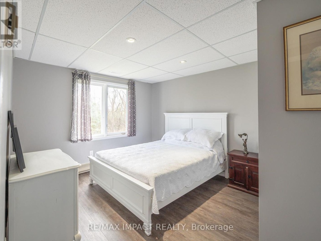 10 CEDARTREE LANE, Kawartha Lakes (Bobcaygeon)