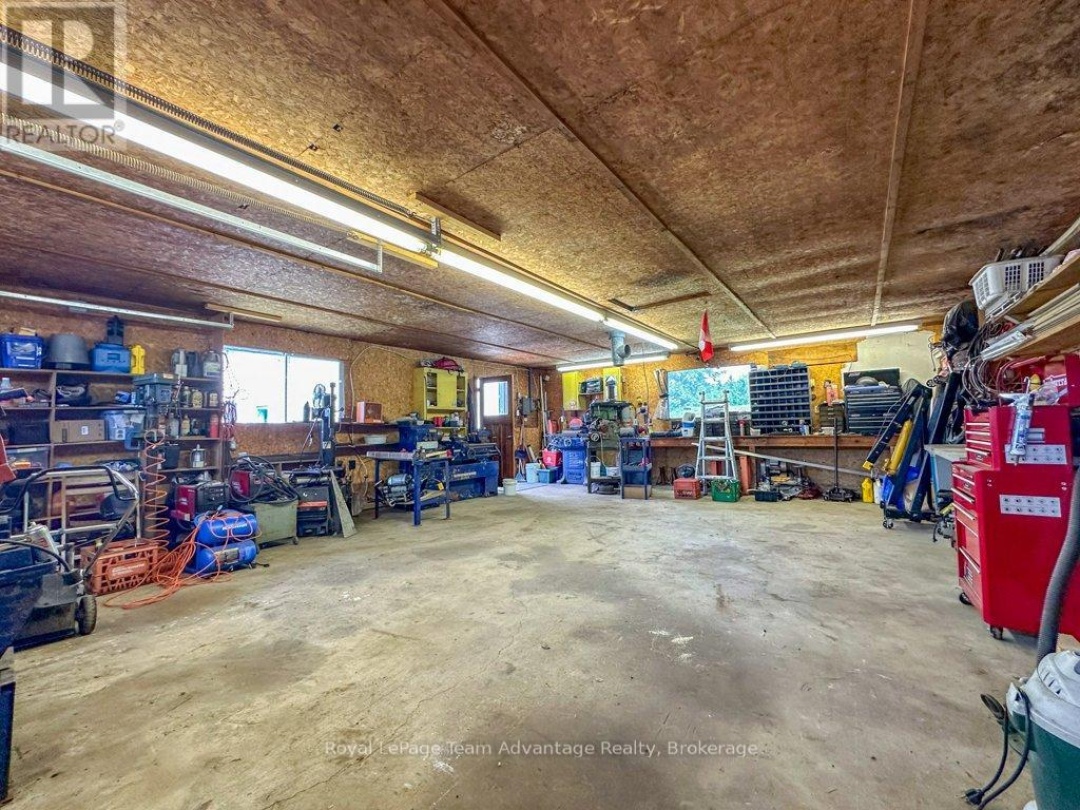 76 BOWES STREET, Parry Sound