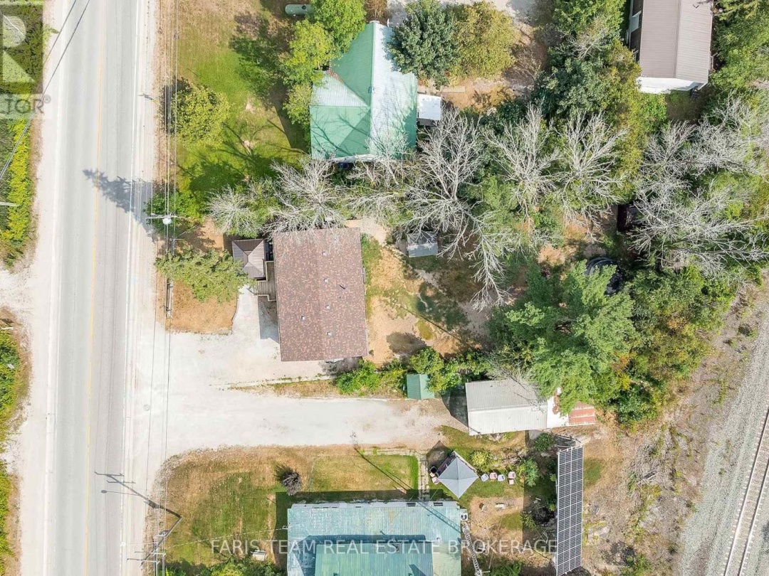 8304 COUNTY ROAD 169, 