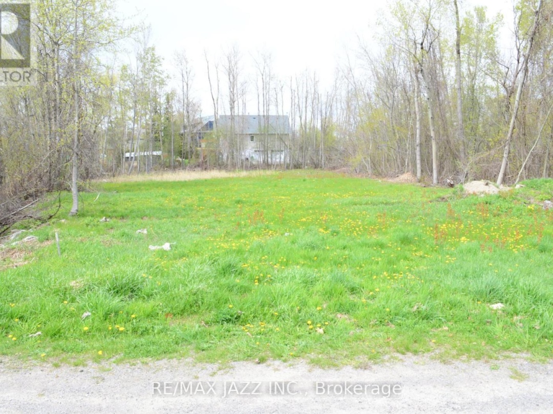 8 HELEN CRESCENT, Lake Scugog