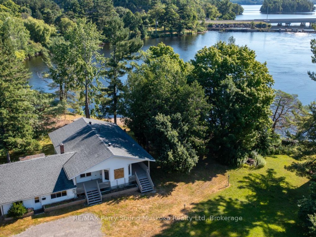 149 WILLIAM STREET, Seguin River