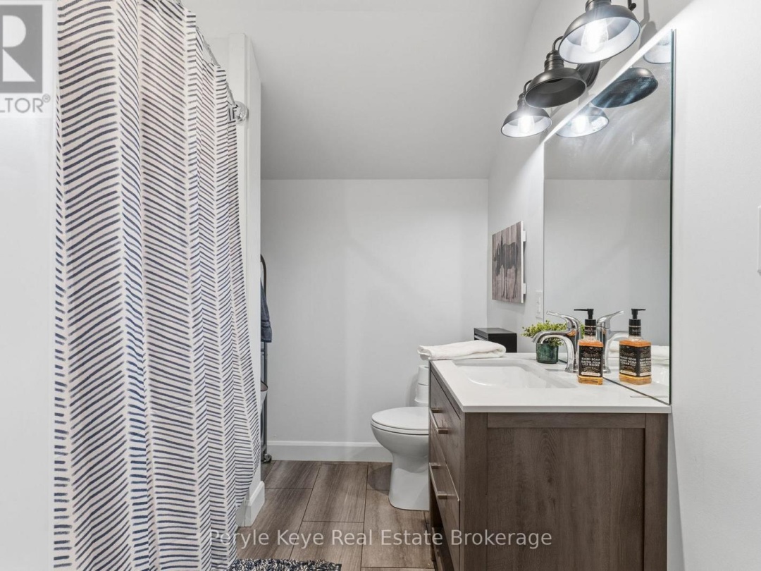 1056 XAVIER STREET, Gravenhurst (Morrison)
