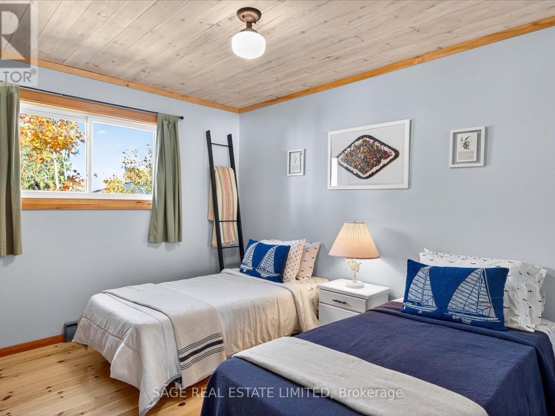 33 NORTH WATER STREET, 