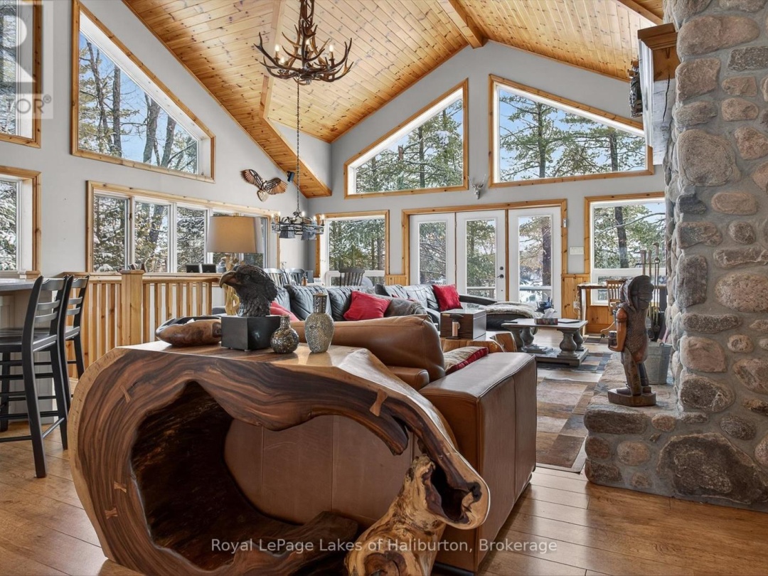 54 CLEARVIEW DRIVE, Crystal Lake