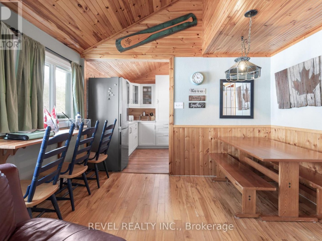 1129 LAKESHORE ROAD, Gooderham Lake